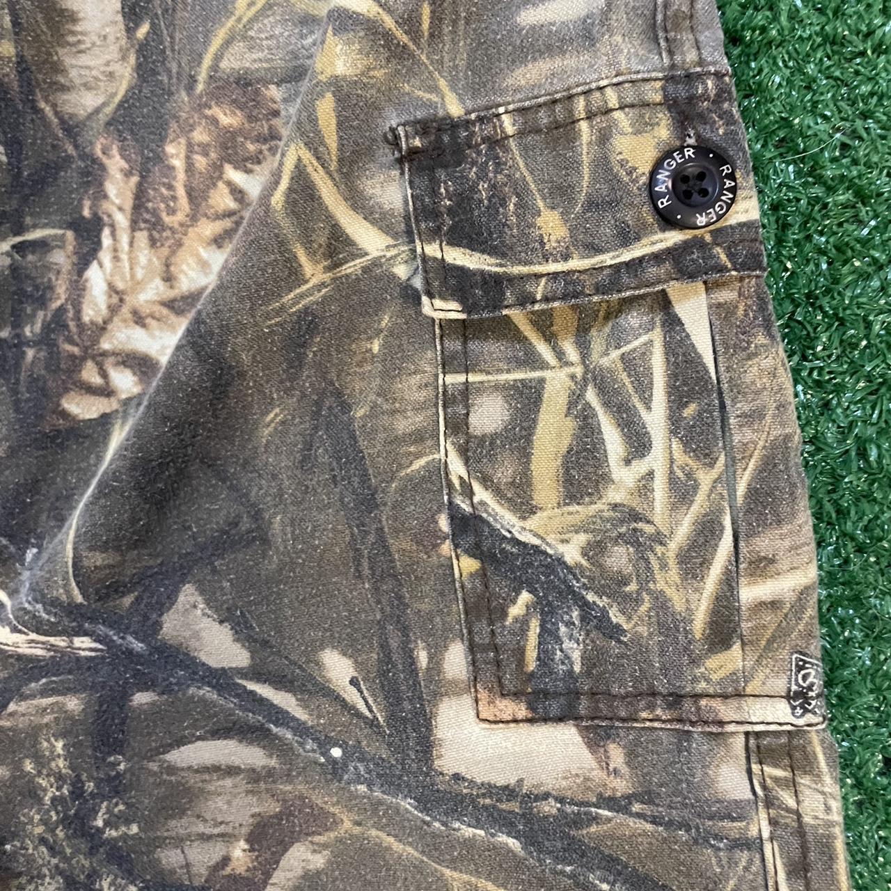 Camouflage Baggy Cargo Pants w/ Multiple Pockets and Button Closure