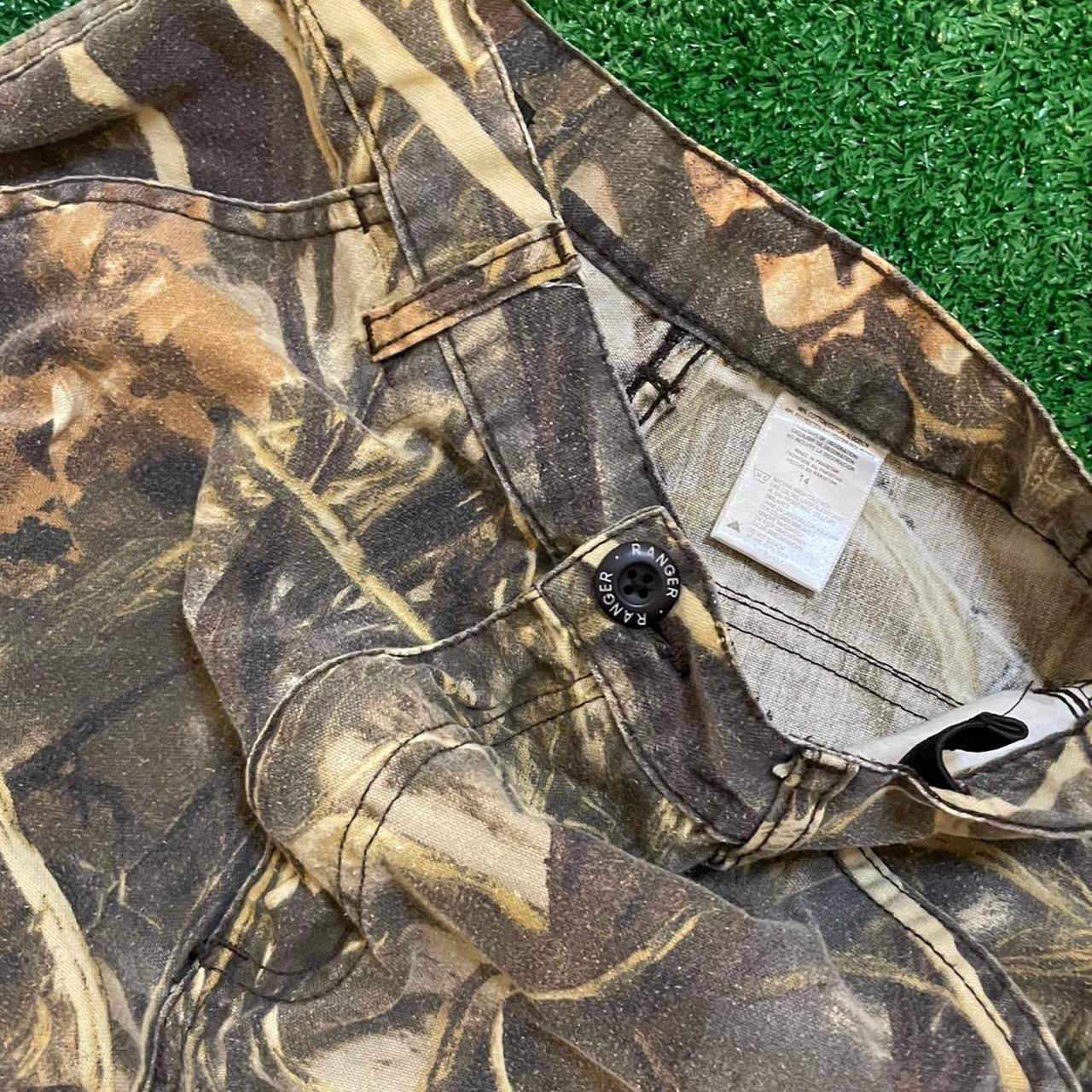 Camouflage Baggy Cargo Pants w/ Multiple Pockets and Button Closure