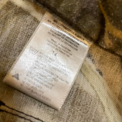 Camouflage Baggy Cargo Pants w/ Multiple Pockets and Button Closure