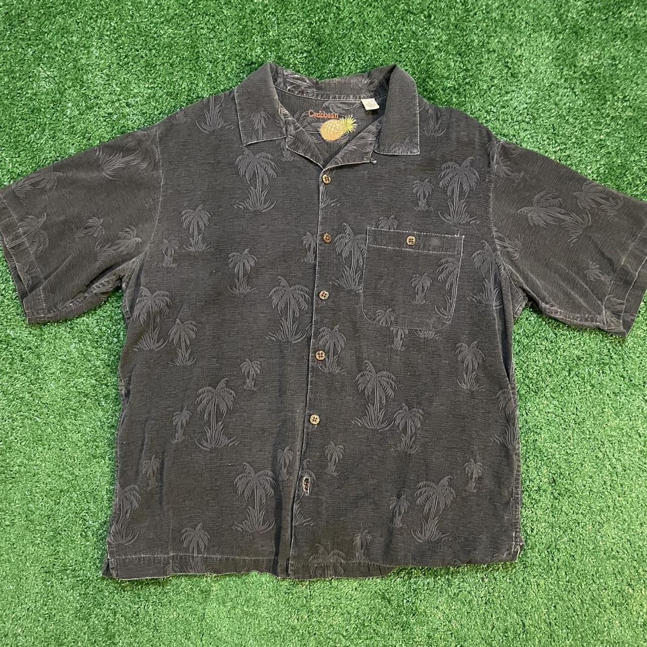 Caribbean Vintage Button-Up Hawaiian Style Surfer Polo Shirt in Black and Multi-Color w/ a Relaxed Fit