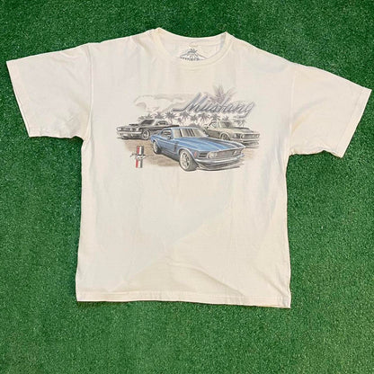 Vintage 90s Mustang Graphic Tee w/ Multi-Coloured Graphic